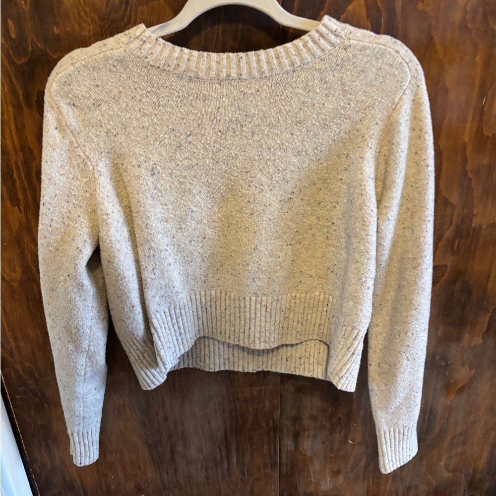 Universal Threads sweater